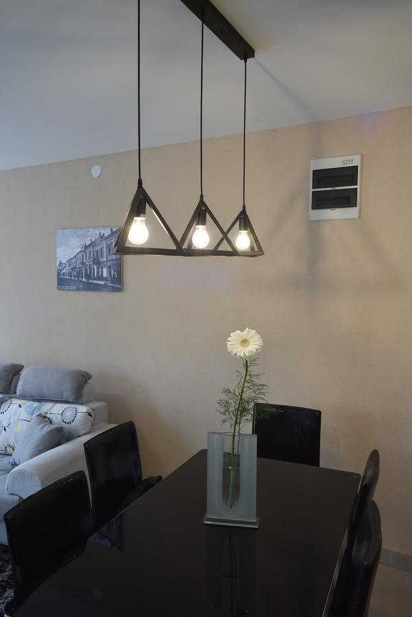 City Center Apartments 피로트 외부 사진