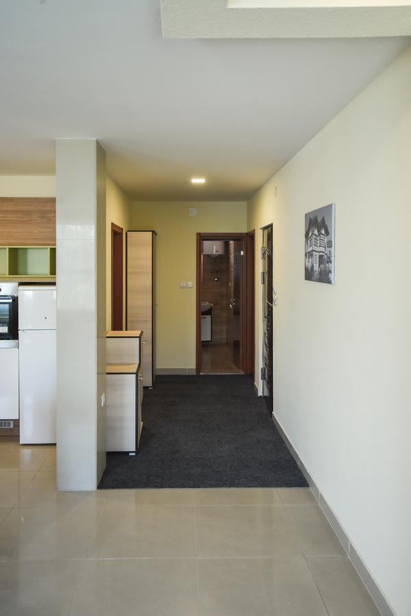 City Center Apartments 피로트 외부 사진